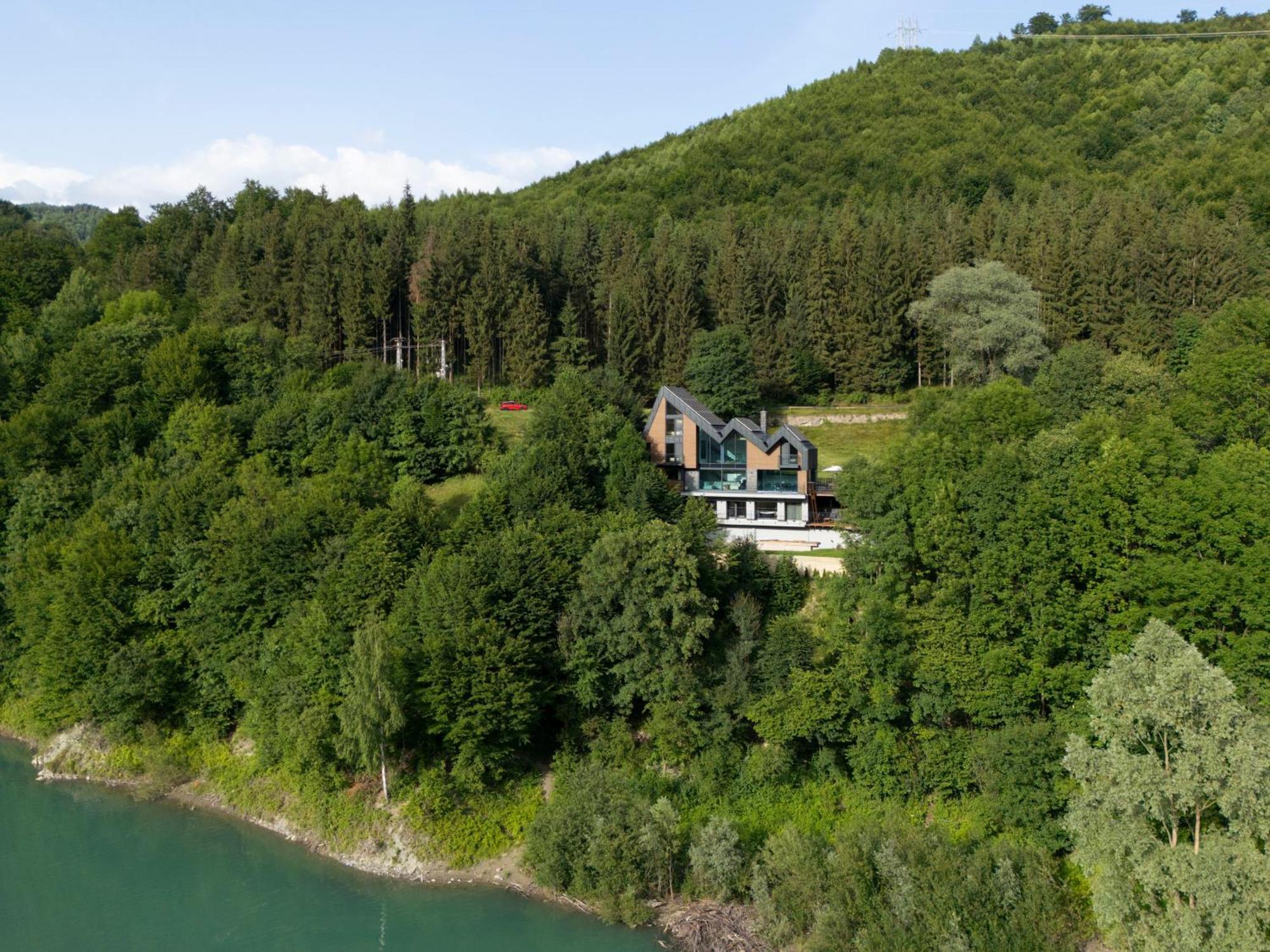 Utopia Lake View Tesila Exterior photo
