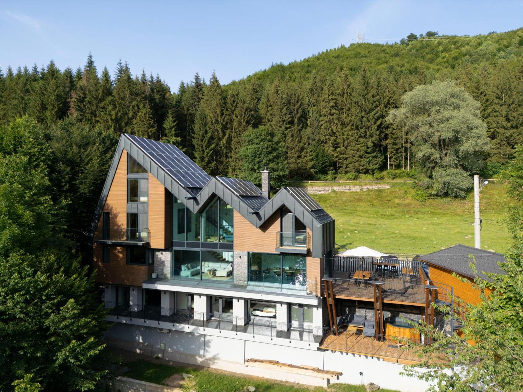 Utopia Lake View Tesila Exterior photo